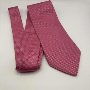 Hugo Boss Pink Patterned Men's Silk Tie